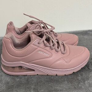 Skechers Sneakers.Blush color.Good condition.Size 7